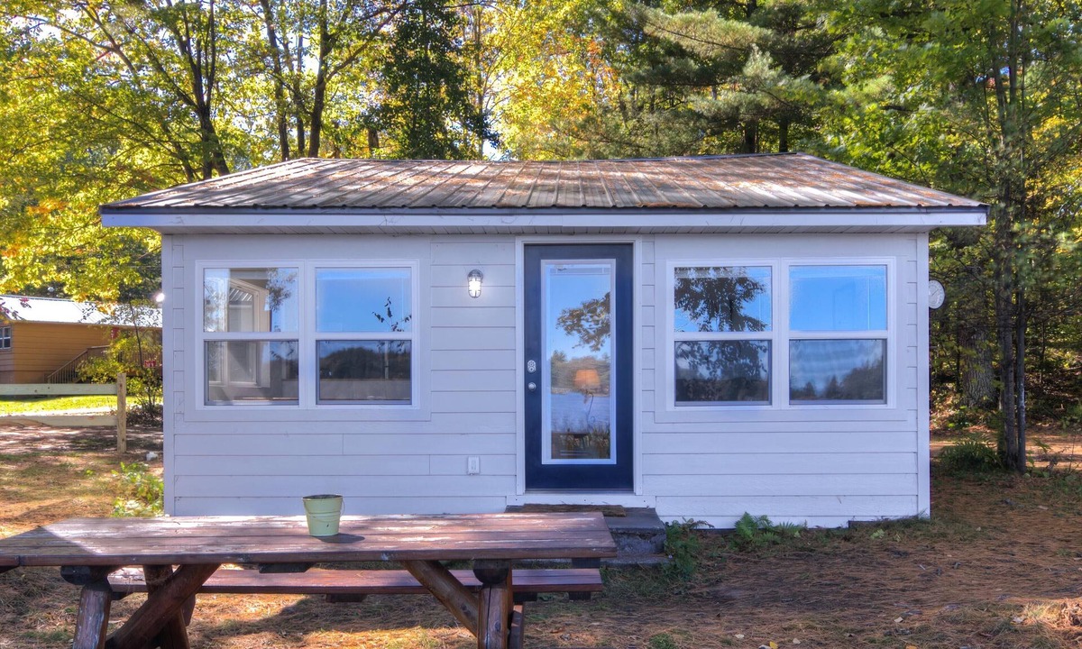 Northwoods Beach House | New cabin on Lac Courte Oreilles!