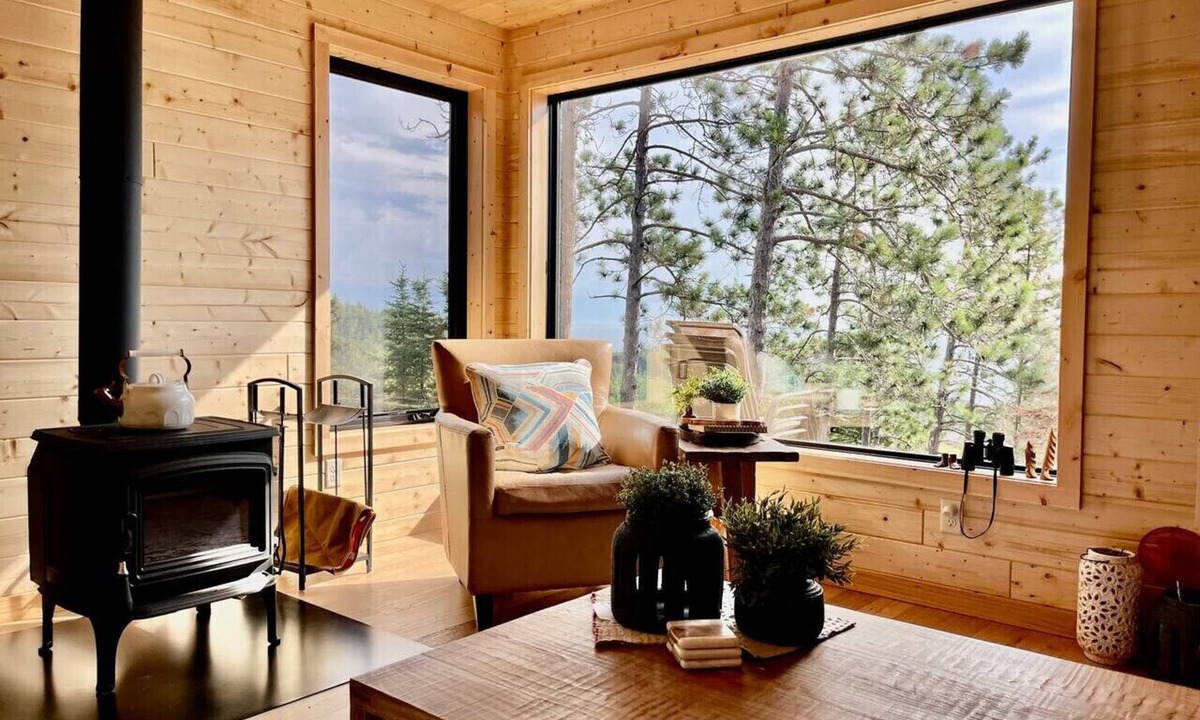 Silver Bay Cabin | New Cabin Overlooking Lake Superior!
