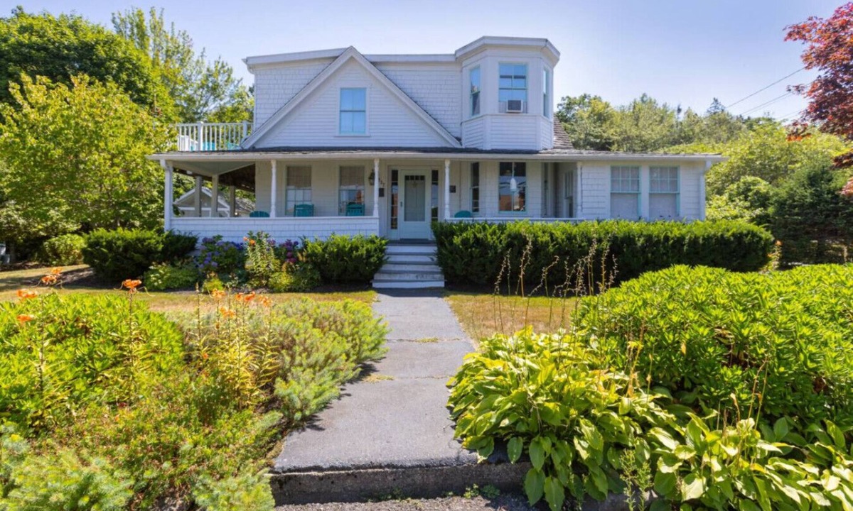 Boothbay Harbor House | New! Charming coastal property - 2 unique spaces to choose from!