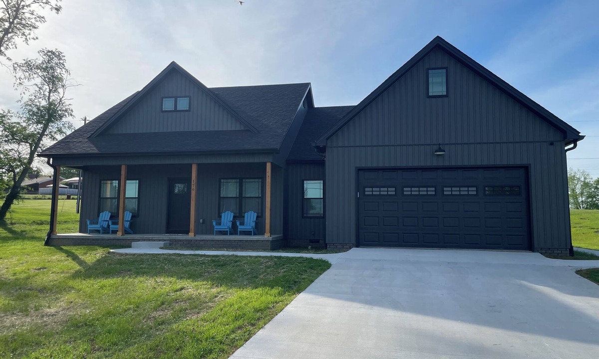 Harrodsburg House | New Quiet Retreat-Distilleries, Hot Tub Shaker Village, Herrington Lake