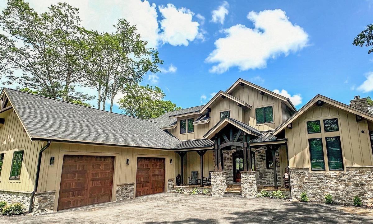 McHenry House | New + Stunning + Luxury! Lake Access Home + Community Pool!