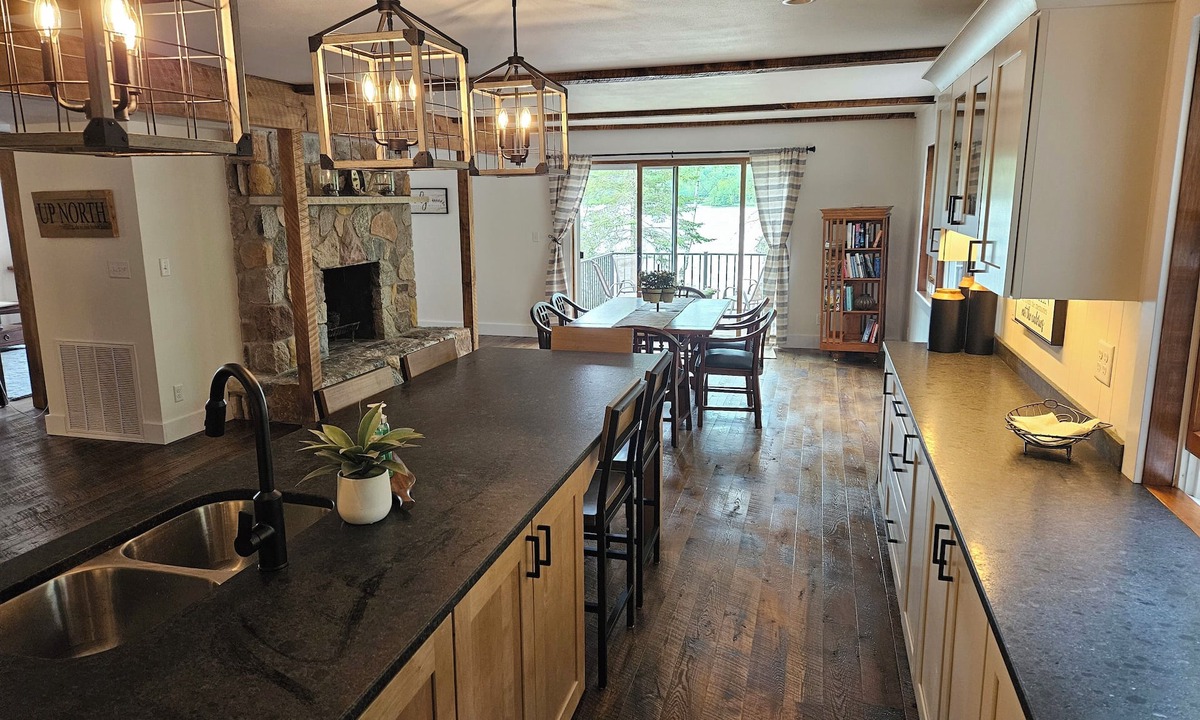 Hayward Cabin | Newly Remodeled Cabin on Placid Lake – Kayak, Fish, Relax & Unwind