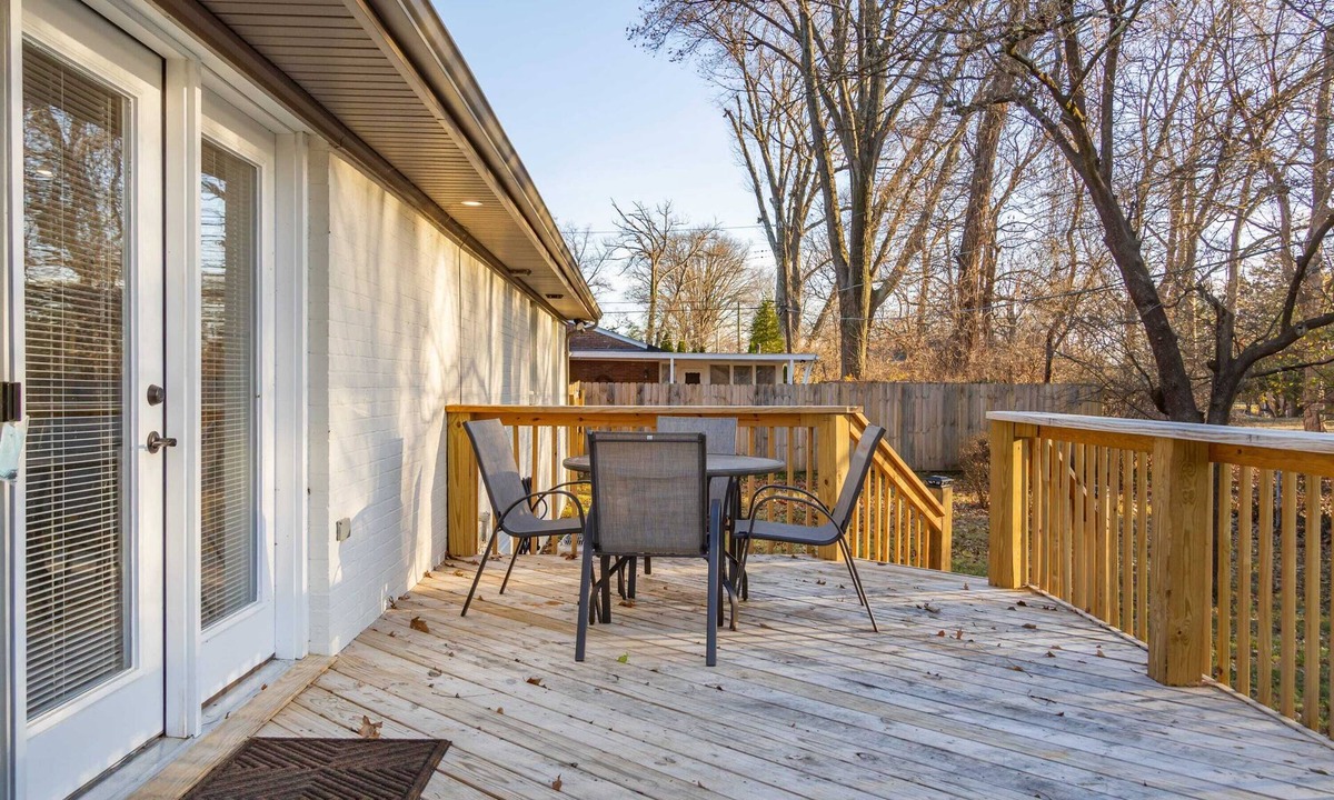 Hayfield Dundee House | Newly Remodeled home|2 King Beds|Lounge |Game Room