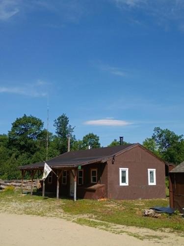 Hartford House | Nezinscot Pines