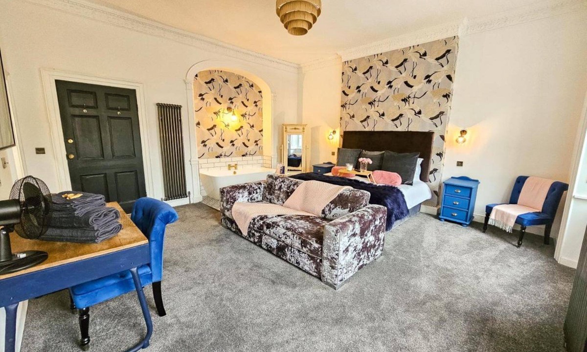 Berwick-upon-Tweed Apartment | No 1 @ The Rocket Rooms Apartments