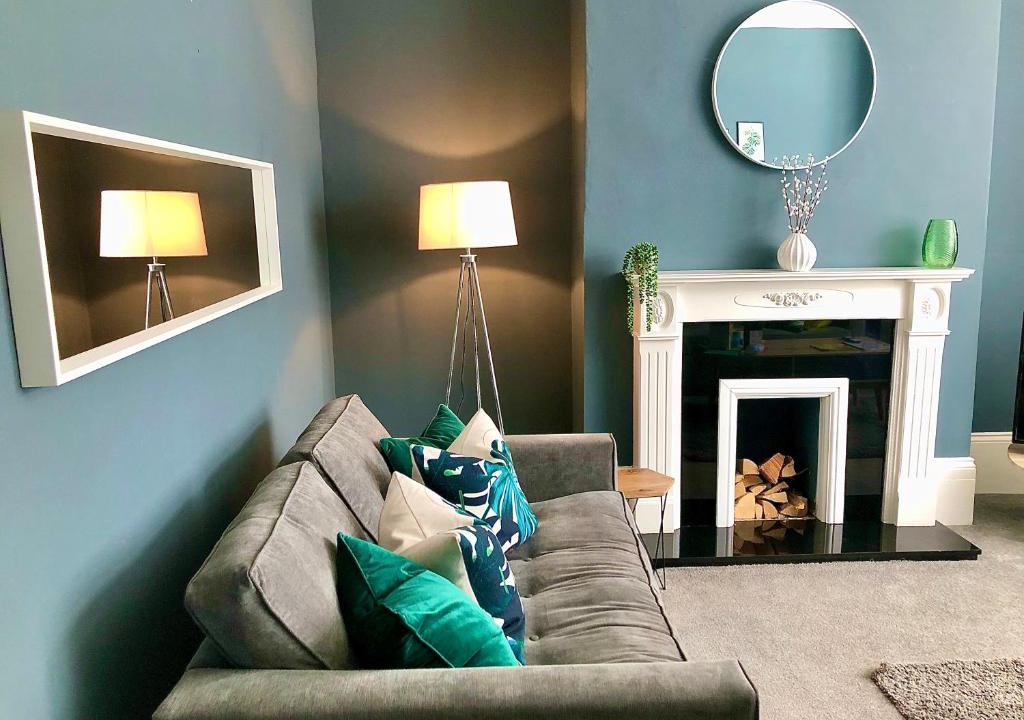 Sunderland Apartment | No 7 - 3 Bed House, Parking, Walkable to City, Quiet Location