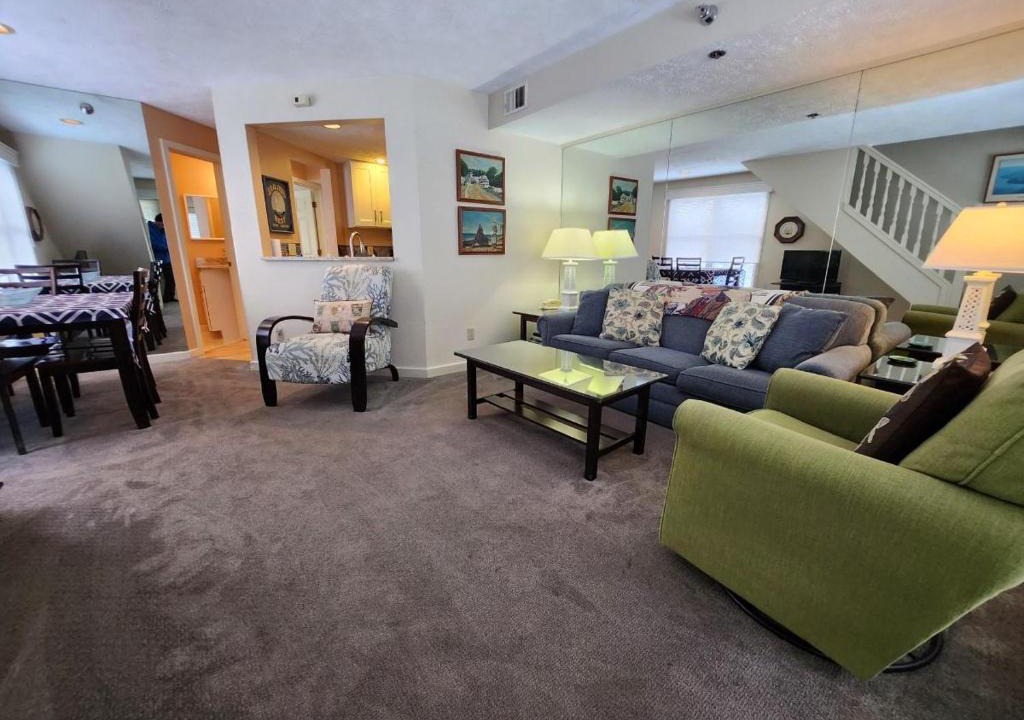 Traverse City House | North Shore Inn TC 309