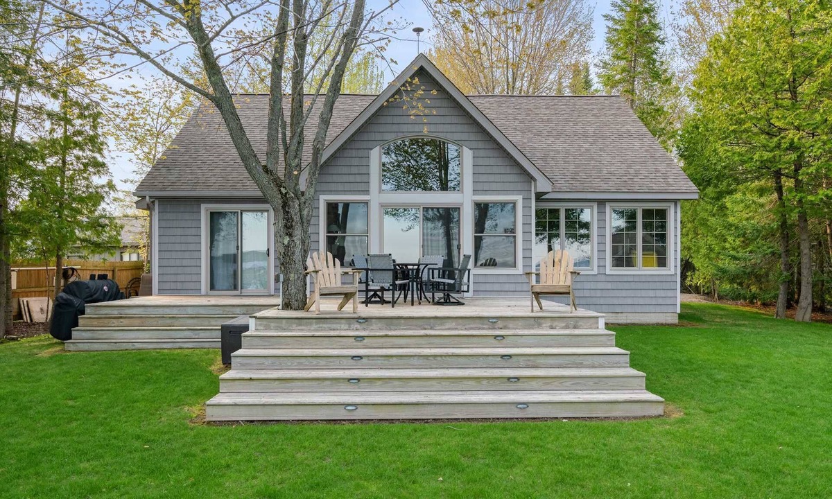 Cheboygan Cottage | Northern Tranquility on Black Lake Available the weeks of July 11 and July 18!
