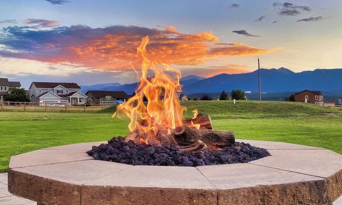 Gleneagle House | Northgate Haven Game Room, Views, Spacious, Modern & Convenient