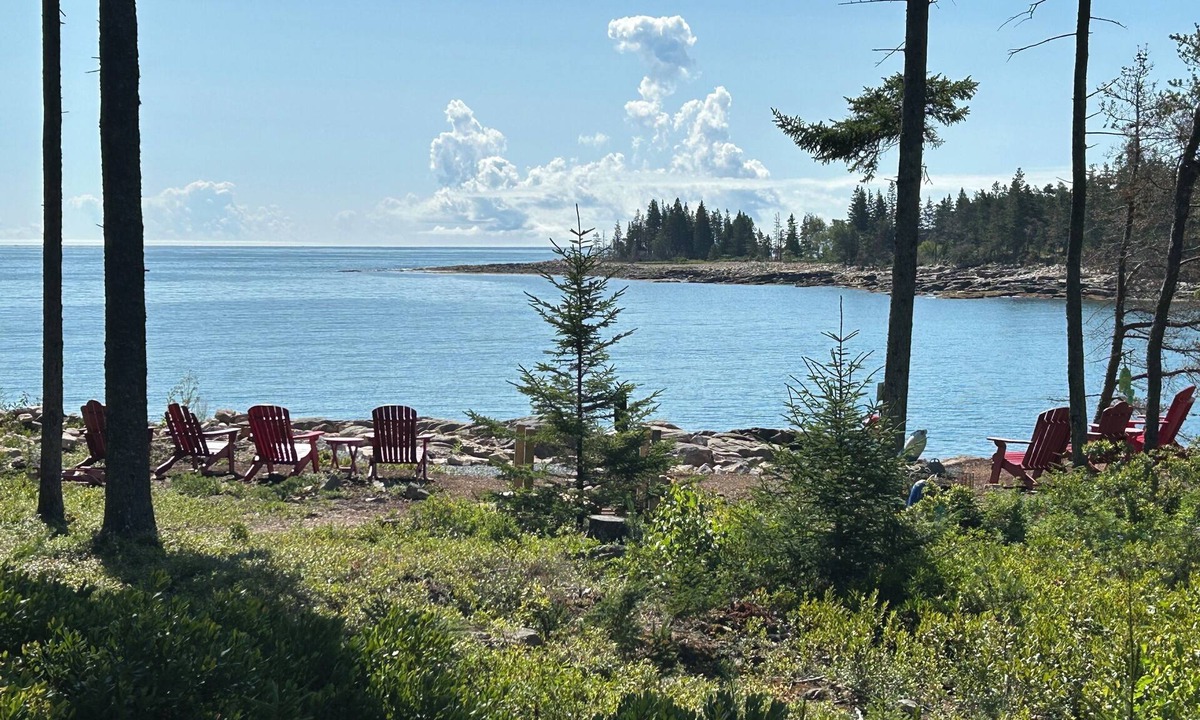 Prospect Harbor Cottage | Ocean Front Cottage On Quiet Birch Harbor. Open ocean and bay views