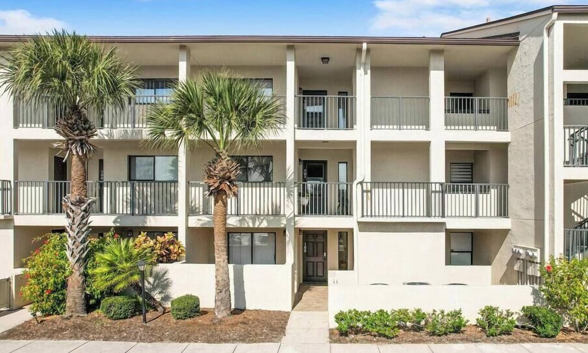 St. Augustine Beach Condo | Ocean Villas 100: 3 bedroom condo with huge patio, 2 pools and beach access
