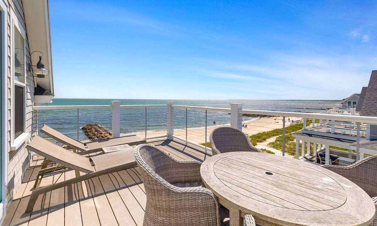 Dennis Port Condo | Oceanfront free standing condo in the gated community of Heritage Sands!