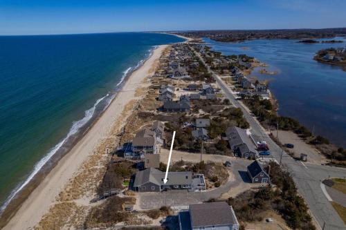 East Sandwich House | Oceanview Hideaway with Private Beach Access