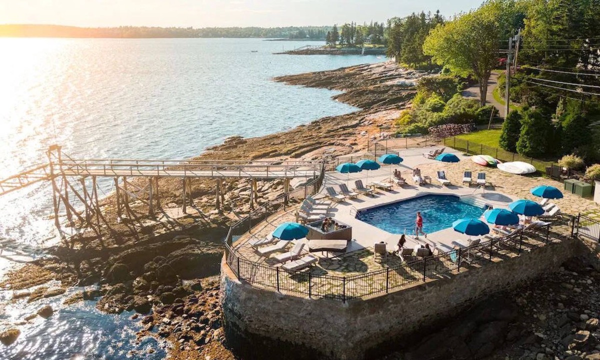 Boothbay Harbor Cabin | Oceanview Lodge | Fireplace + Private Porch