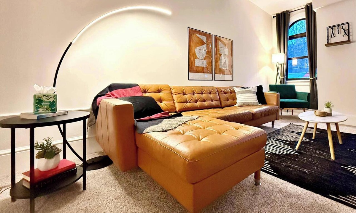 Verona Apartment | Off Street Reserved Parking, Full Kitchen, Newly Renovated