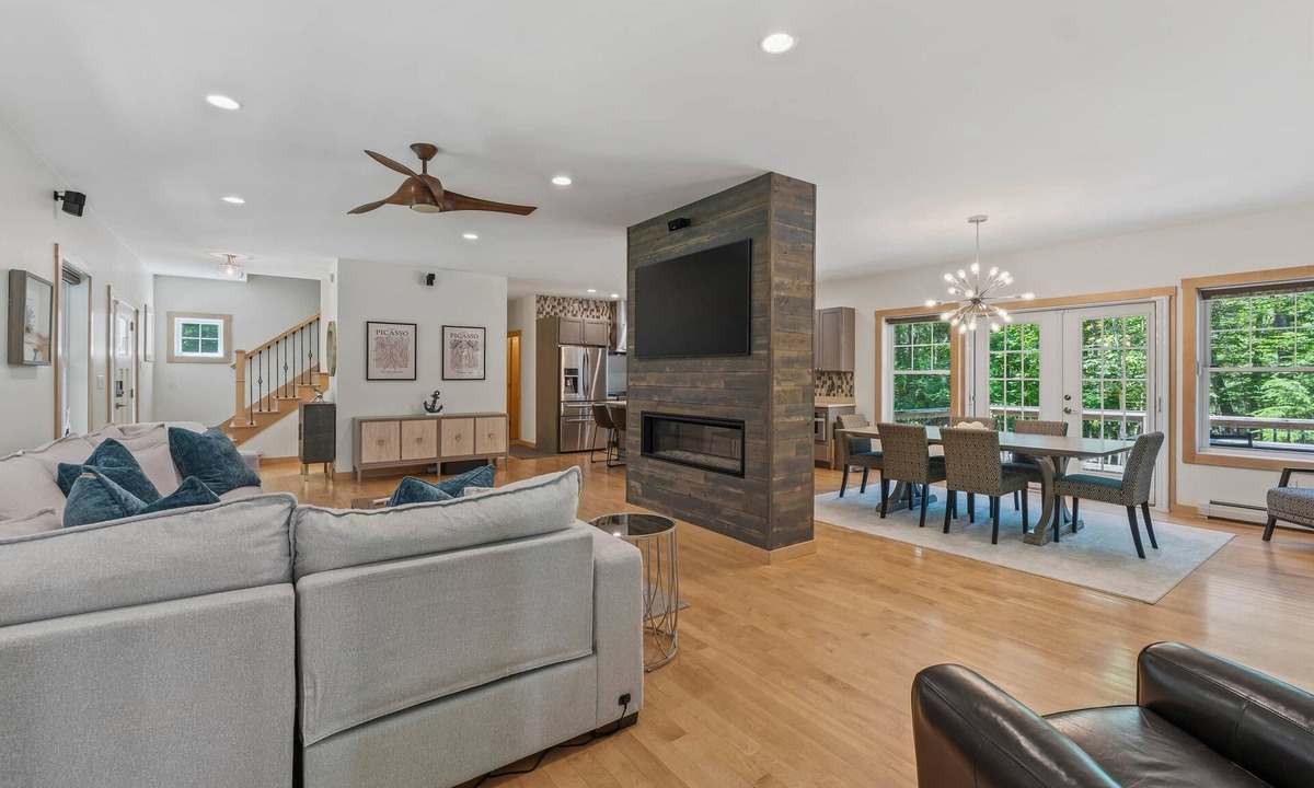 Southern Coast House | Ogunquit River Retreat