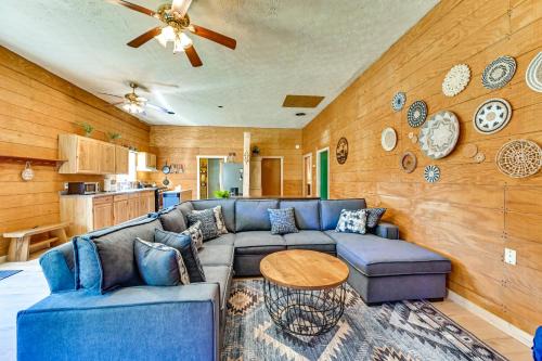 Sycamore Valley House | Ohio Hunter’s Cabin w/Pond Access: Pets Welcome!