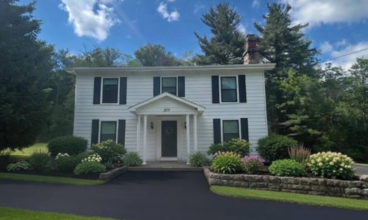 Ohiopyle House | Ohiopyle Weddings, Family Getaway, Bridal Party