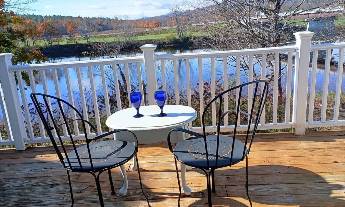 Rumford Point House | Old River House Rumford Point. 14 mins to Sunday River
