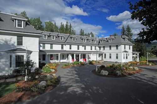 Carroll Hotel | Omni Bretton Arms Inn at Mount Washington Resort