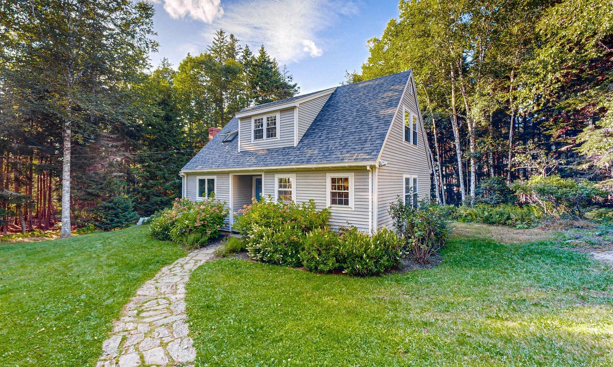 Port Clyde House | Open and spacious riverfront retreat, dog-friendly
