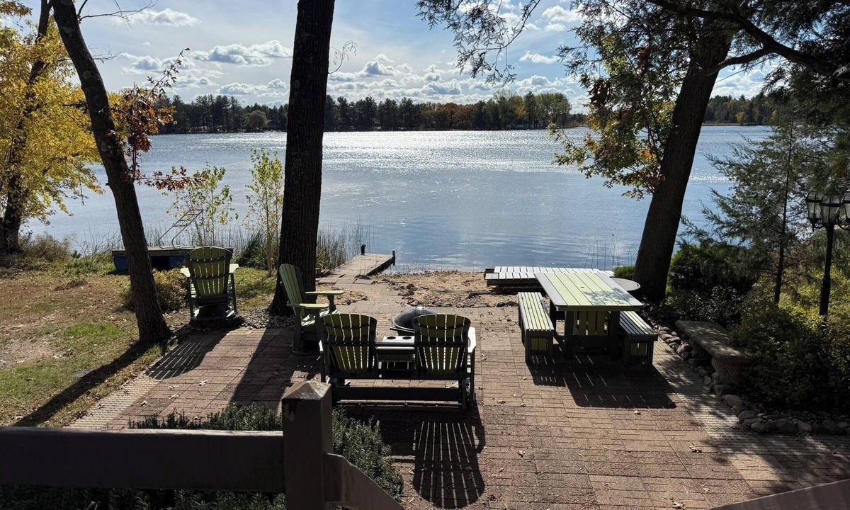 Wautoma House | Pa's Lake Escape