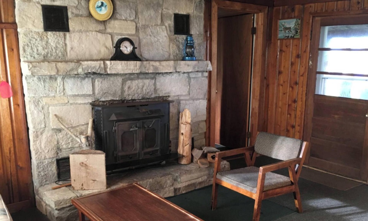 Drummond Cabin | Papins Resort Cabin #2