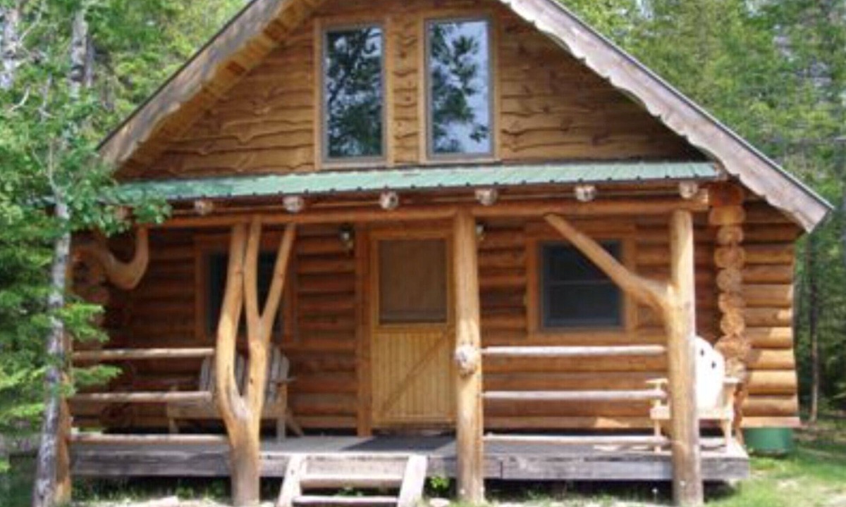 Drummond Cabin | Papins Resort Woods Cabin