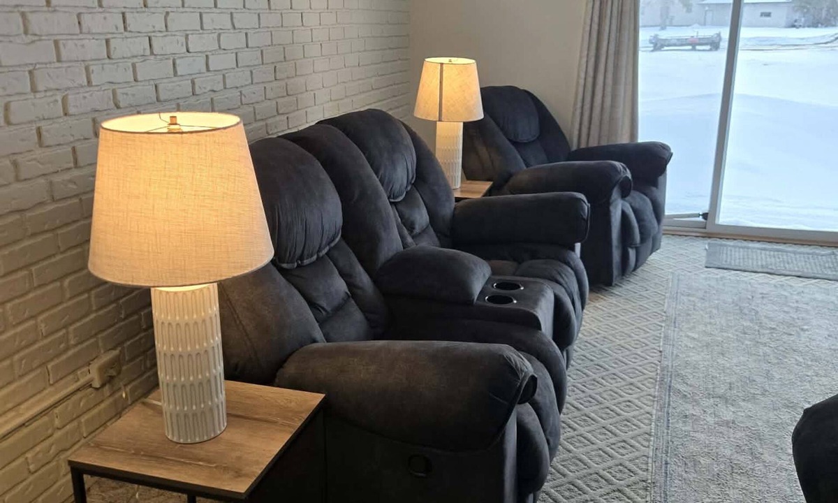 Red Lake Falls Hotel | Paradise Falls Motel & Liquor LLC