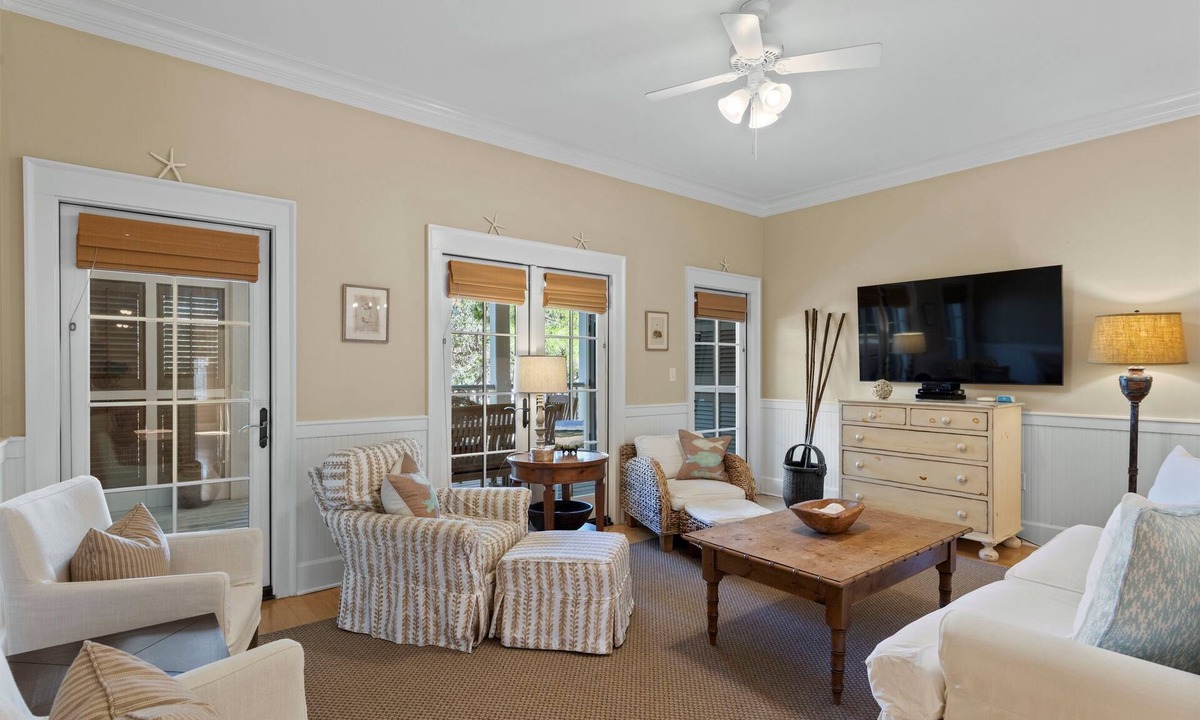 Watercolor Condo | Park District of Watercolor | Park View | Huge Balcony | Central Location!
