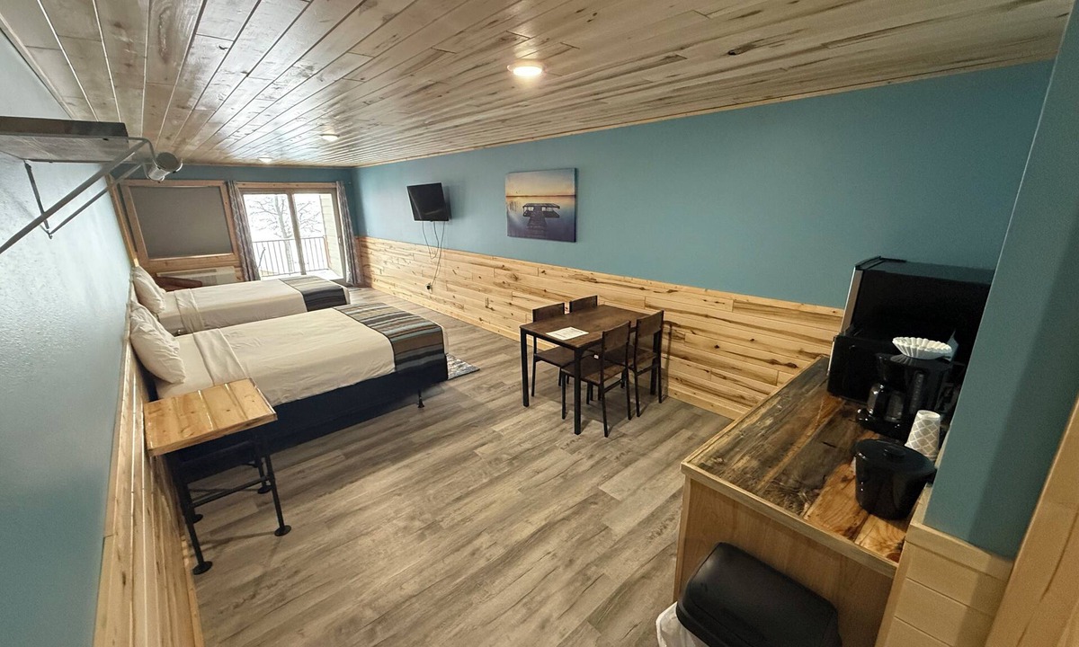 Cass Lake Hotel | Peaceful 1-bedroom hotel with AC in charming Cass Lake, Hotel 3