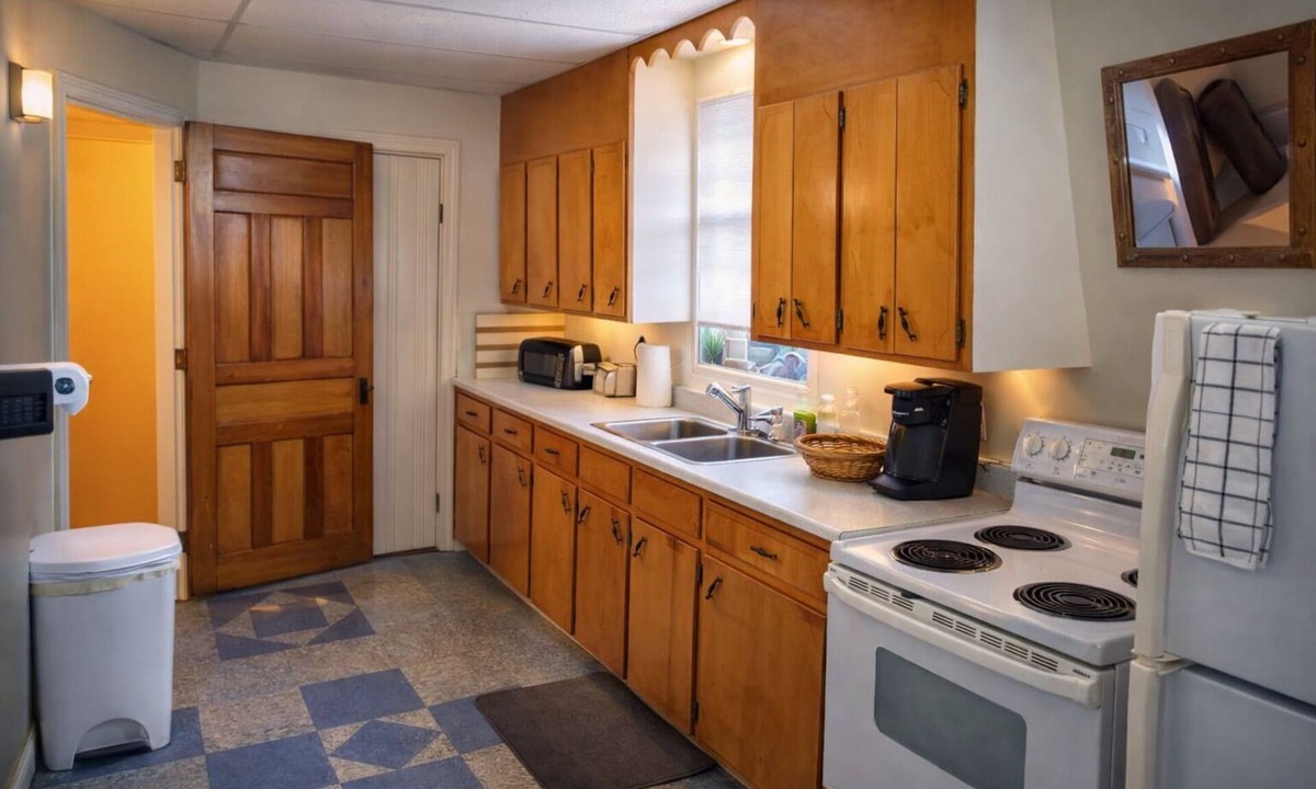 Canaan Apartment | Peaceful 2-bedroom apartment with AC in charming Canaan