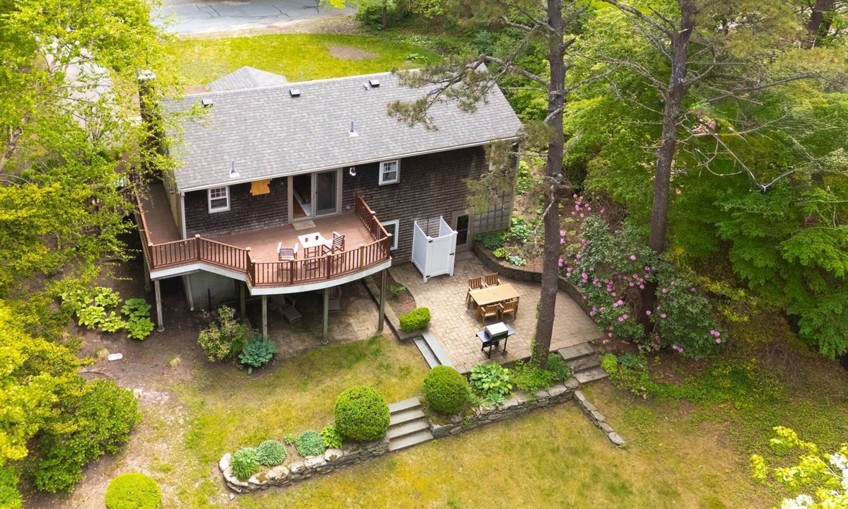 East Dennis House | Peaceful 2-bedroom house with AC in charming Dennis