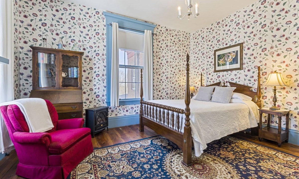 Limerick Bed & Breakfast | Peaceful Maine B&B Room Cozy Stay + Homemade Breakfast - Room 4