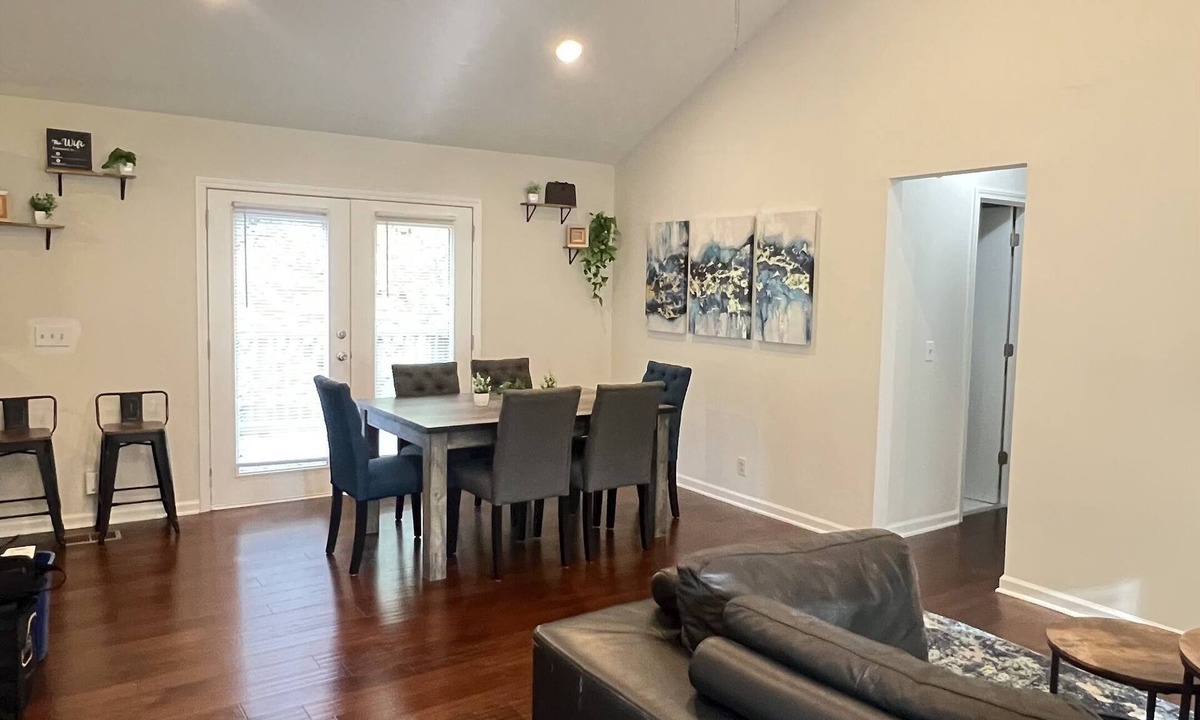 Nashville House | Peaceful Nashville Retreat-Near Hospitals+Downtown;Family+ Ext Stay Friendly