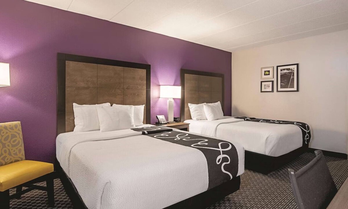Portland Hotel | Peaceful Stay | Minutes from Downtown Excitement