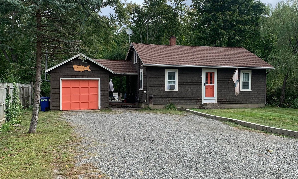 York Harbor House | Peaceful York Beach Cottage: Private Cul-de-Sac, Nature Views, Minutes to Shore
