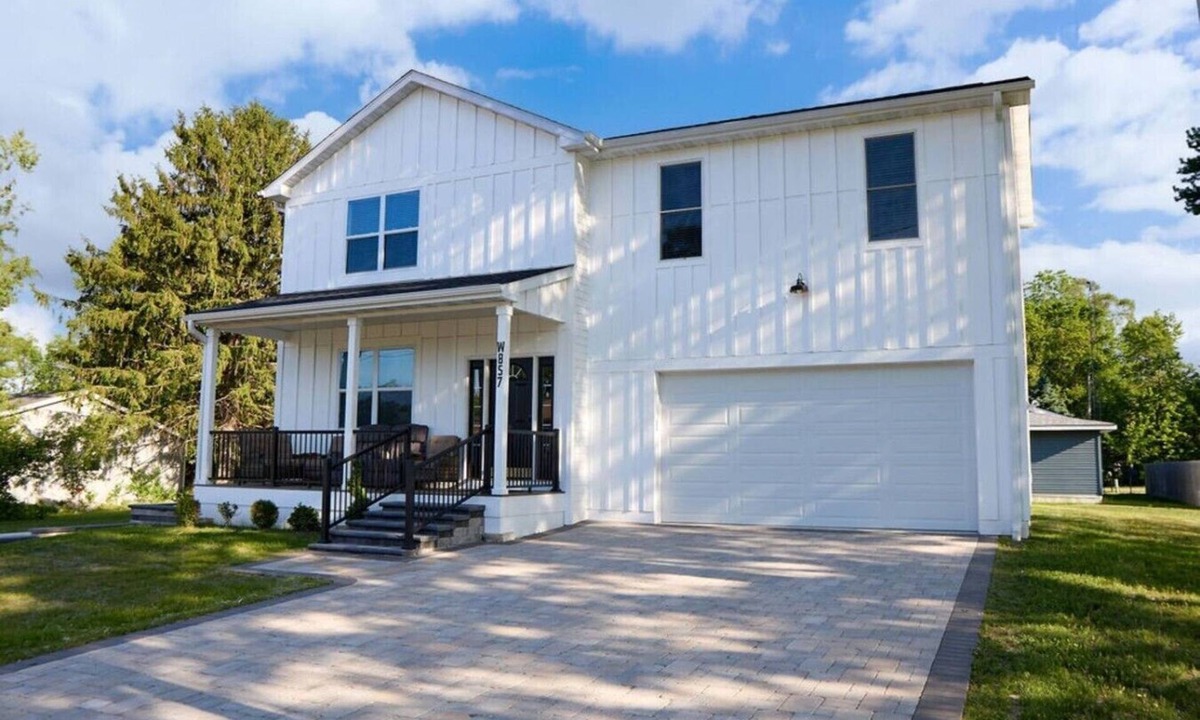 Village of Bloomfield House | Pell Lake Porch Home-New Construction
