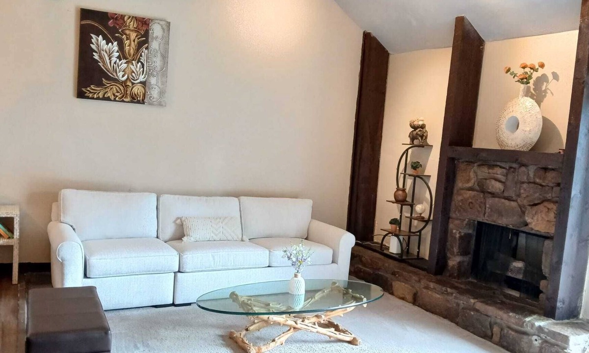 Tulsa House | Perfect and cozy 3-2 bedroom house in Tulsa!