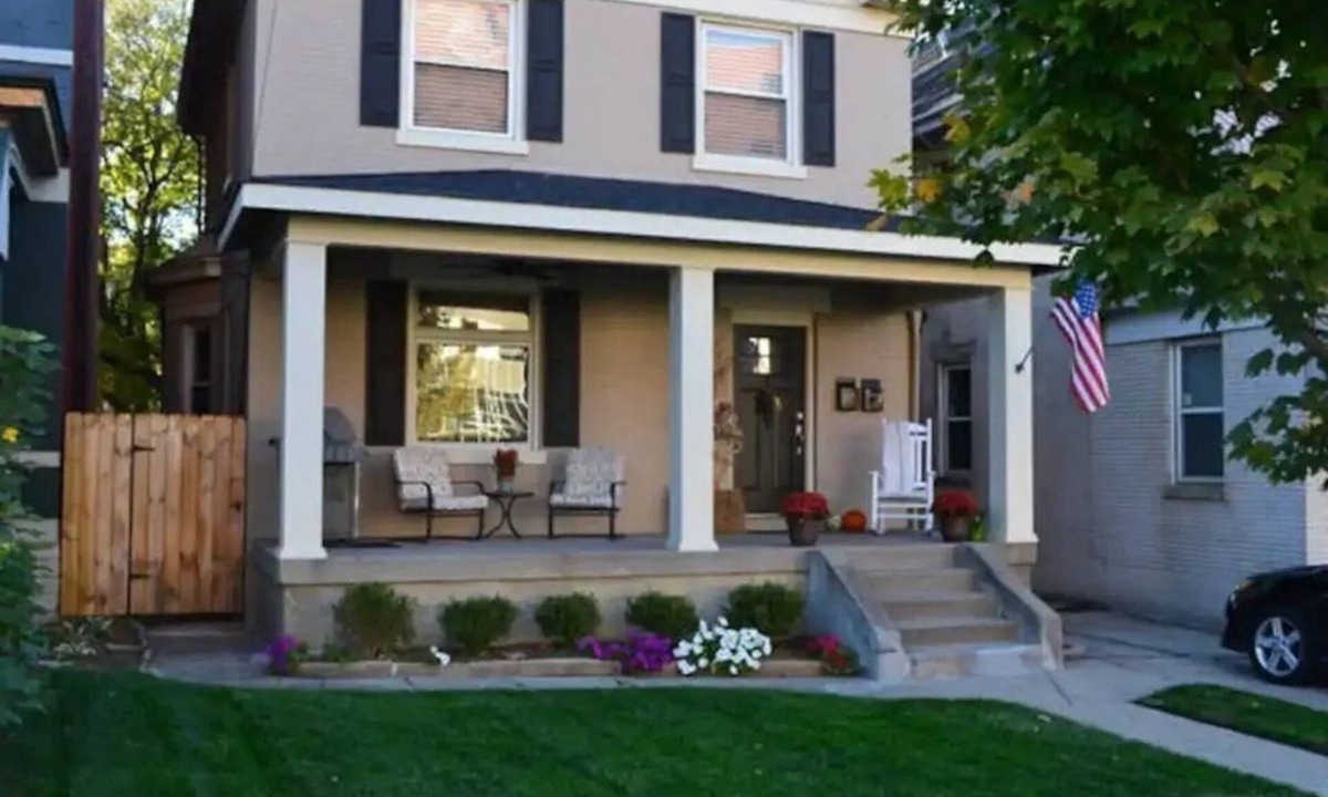 Clifton Apartment | PERFECT Location- beautifully updated 2 BR! UC, Downtown, OTR, Hosptials
