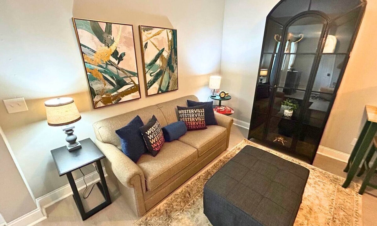 Westerville Apartment | Perfectly Located Westerville Apartment w/Parking - Steps away from Uptown!