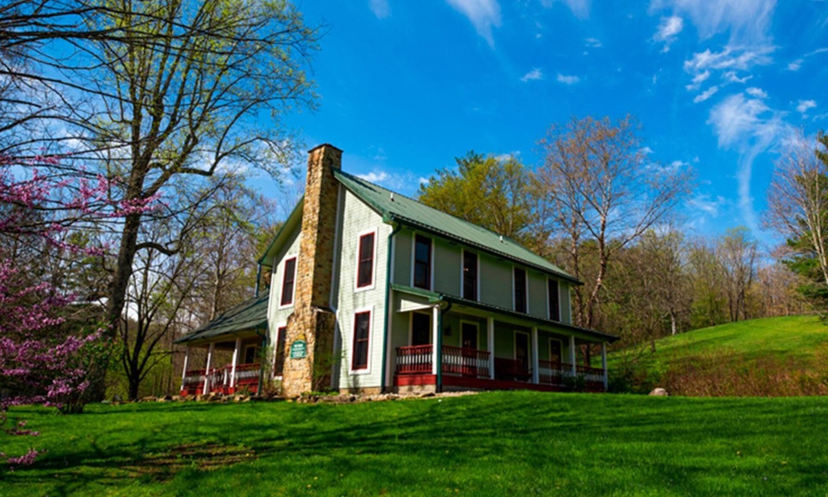 Nashville House | Pet-Friendly 6-Bedroom Peaceful Farm
