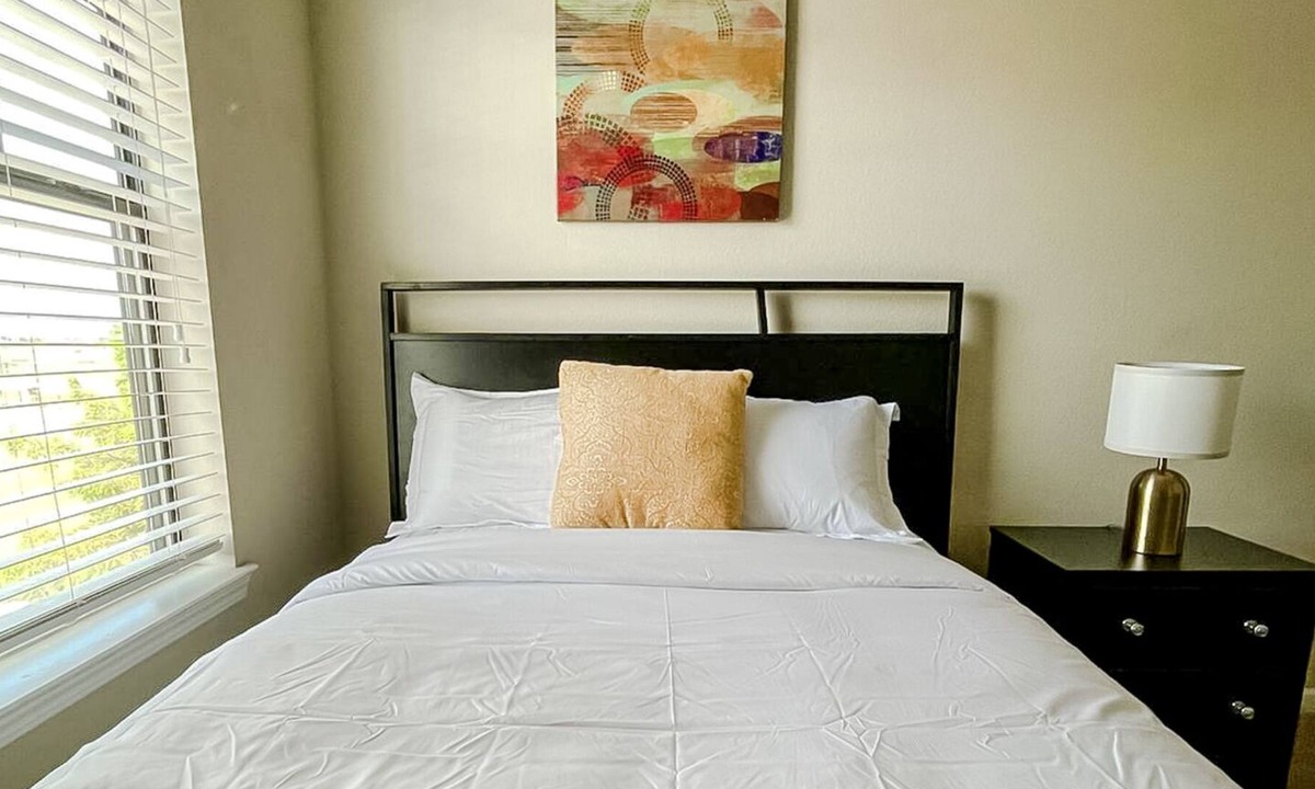 Stillwater Apartment | Pleasant 2BD/2.5BA + Gym - Stillwater