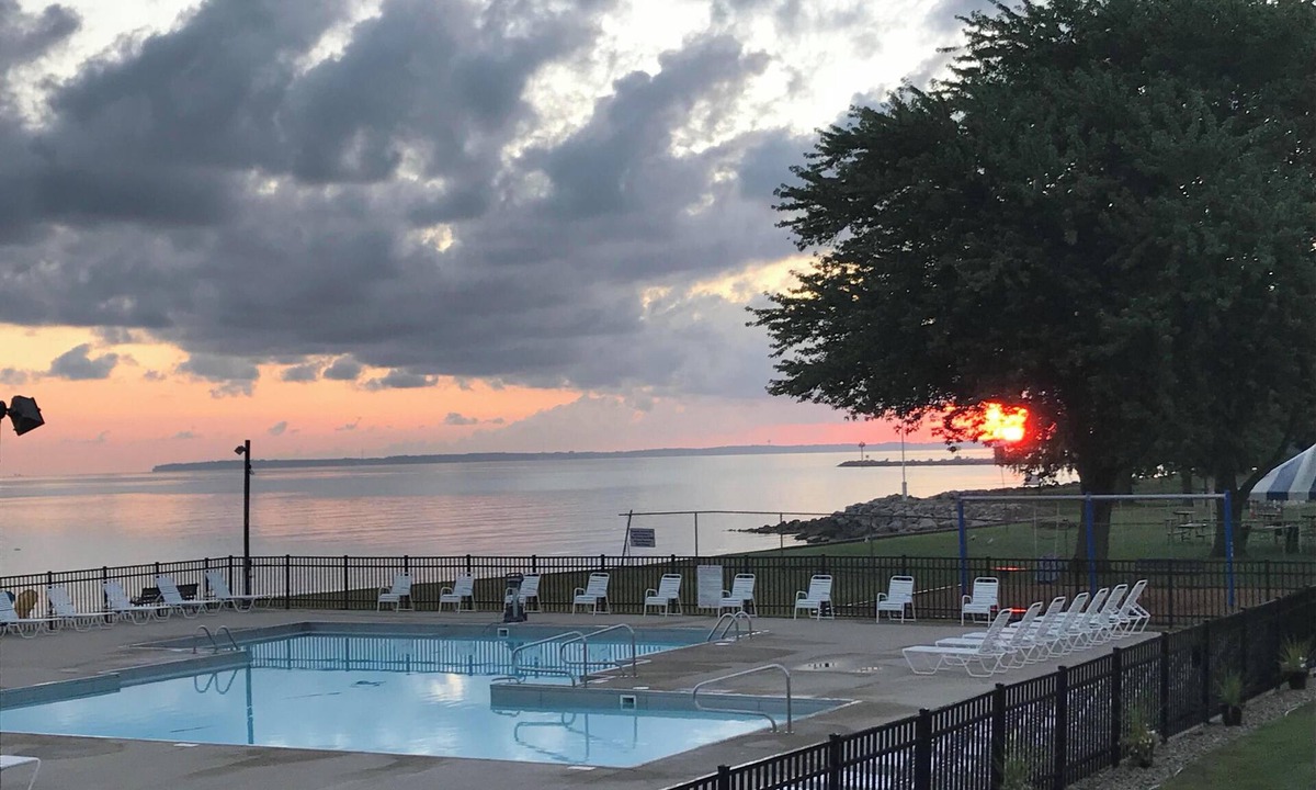 Port Clinton Condo | Pool and hot tub open! Birdwatching and fishing at its best. First floor!