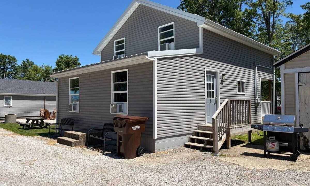 Geneva-on-the-Lake House | Prime East End Location | Walk Everywhere