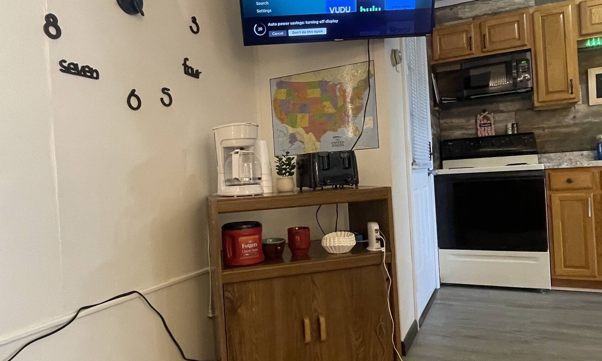 Mountain Iron Apartment | "Prime Location Stylish 1Bedroom with Hot Tub Access, across street from Legion