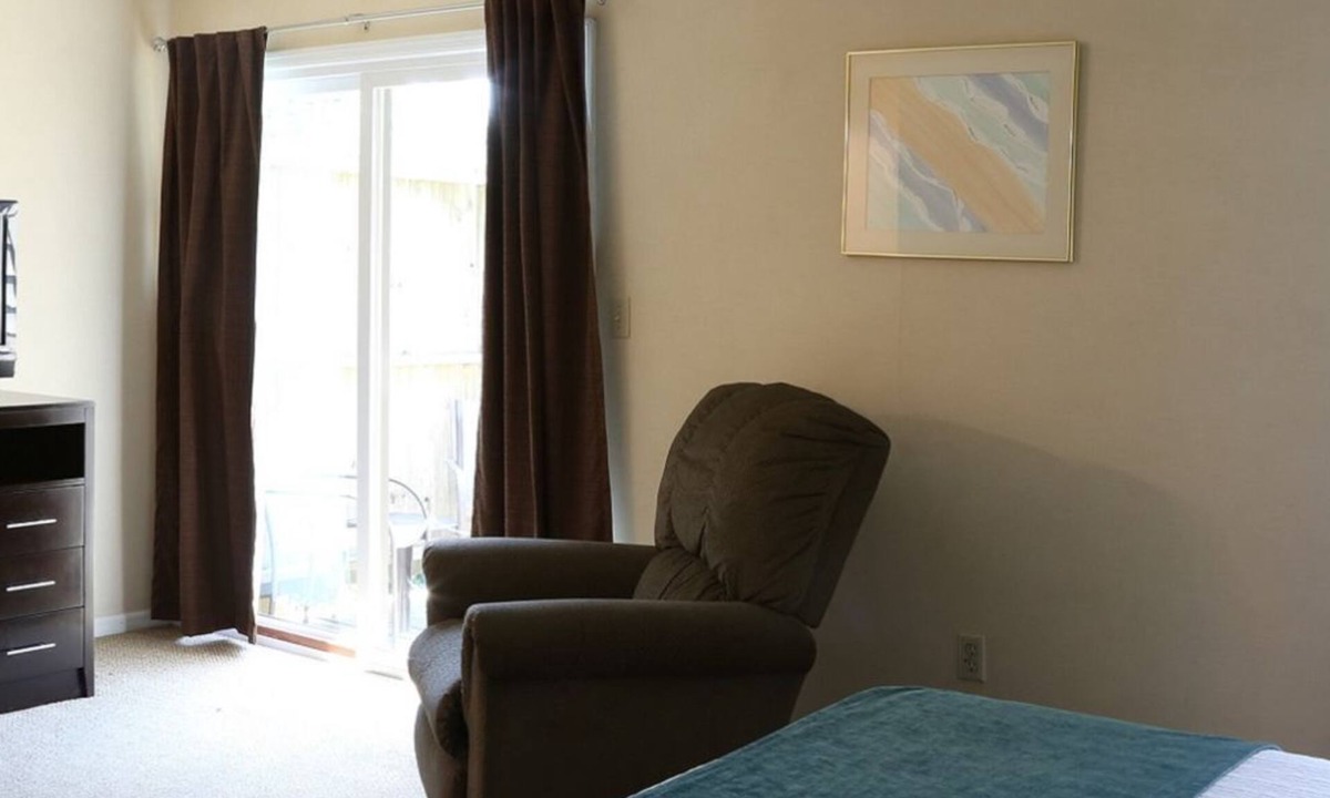 Cheat Lake House | Private 2BR Townhouse in Morgantown. Experience It
