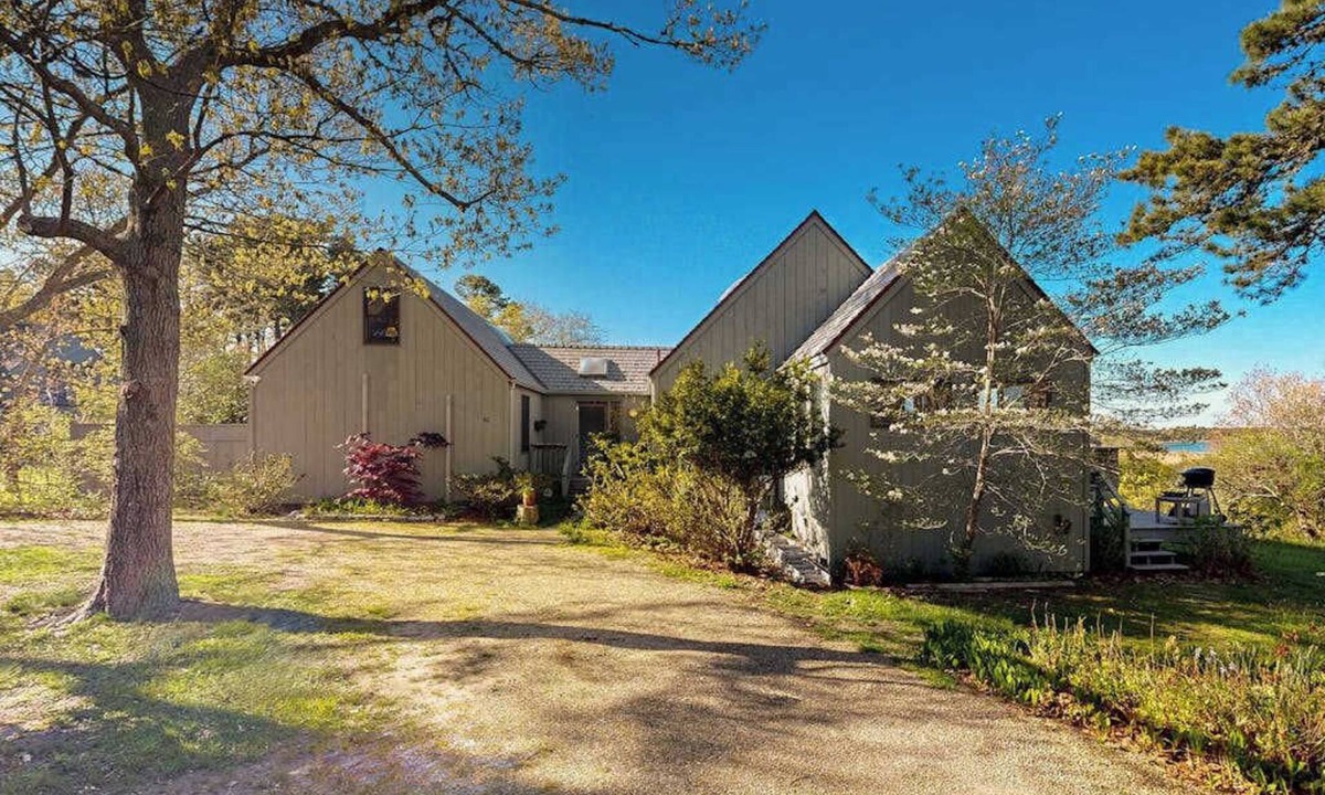 Oak Bluffs House | Private island house with close beach access and water view from deck