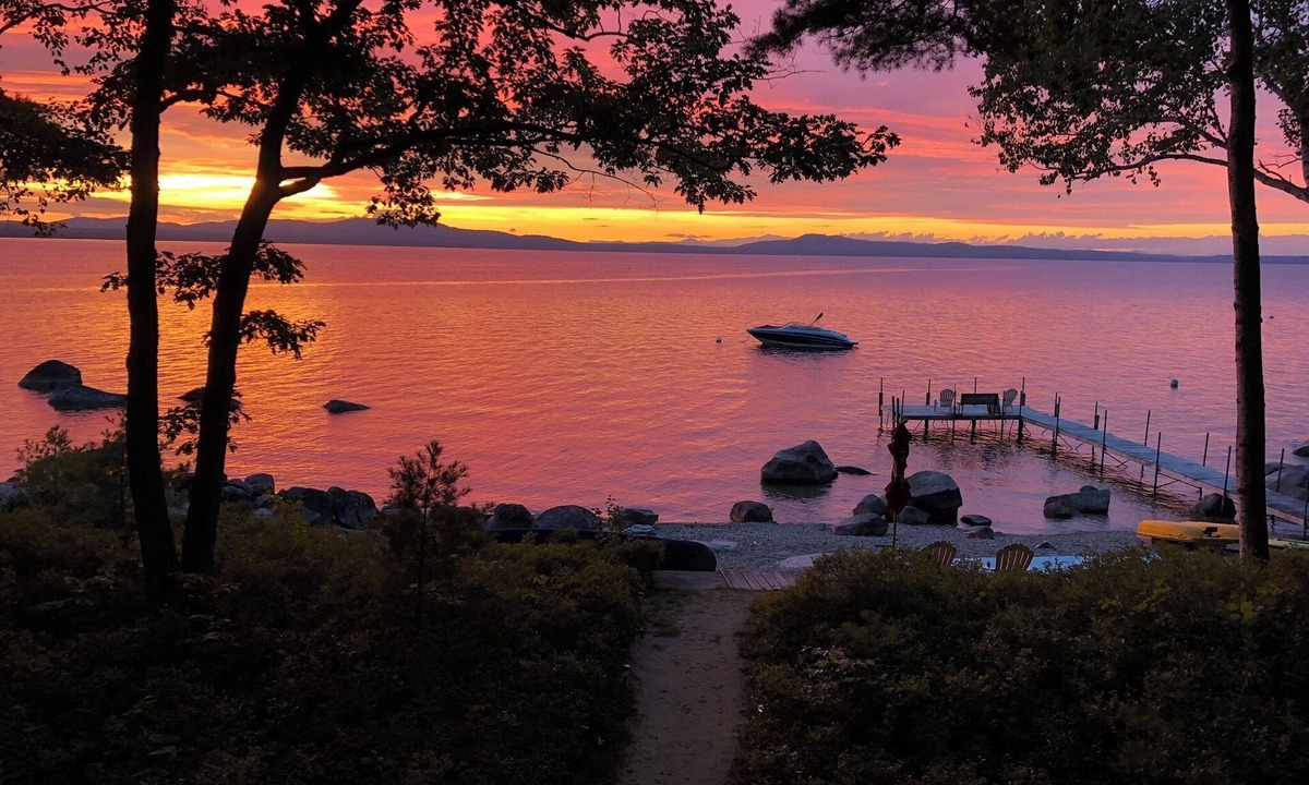 Standish Ski Chalet | Private waterfront house with dock on Frye Island