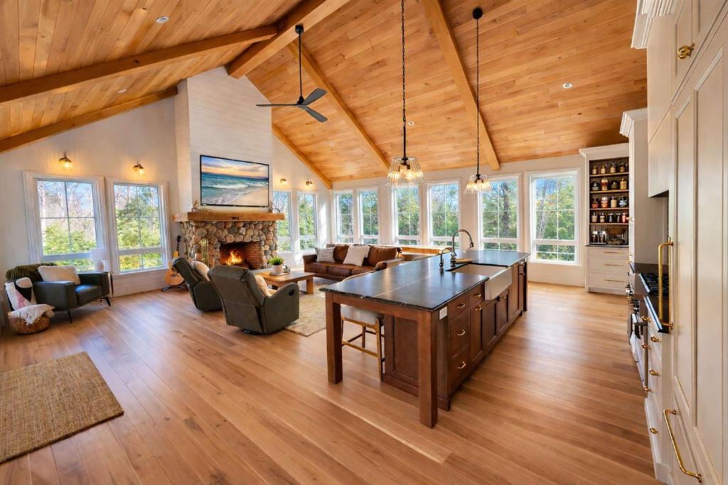 Lake Township House | PrivateLakeMichiganBeach StunningViews TrulyNorth